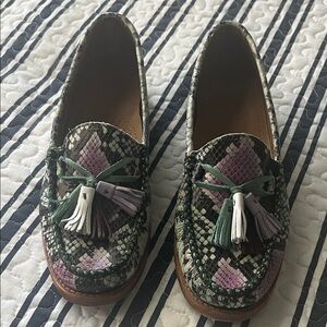 Women's Snakeskin Tassel Loafers